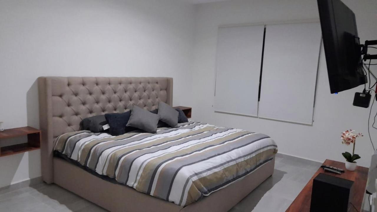 Gorgeous Apartment Hoestel Long Island! Канкун Екстериор снимка