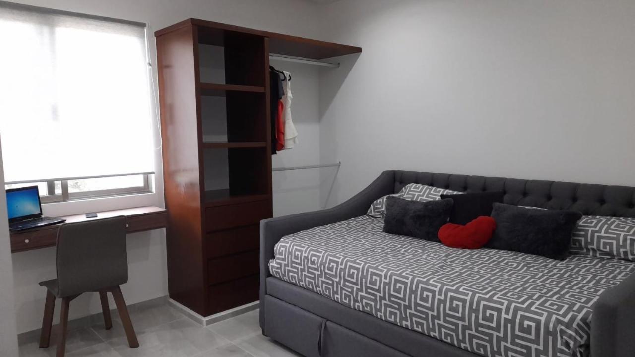 Gorgeous Apartment Hoestel Long Island! Канкун Екстериор снимка