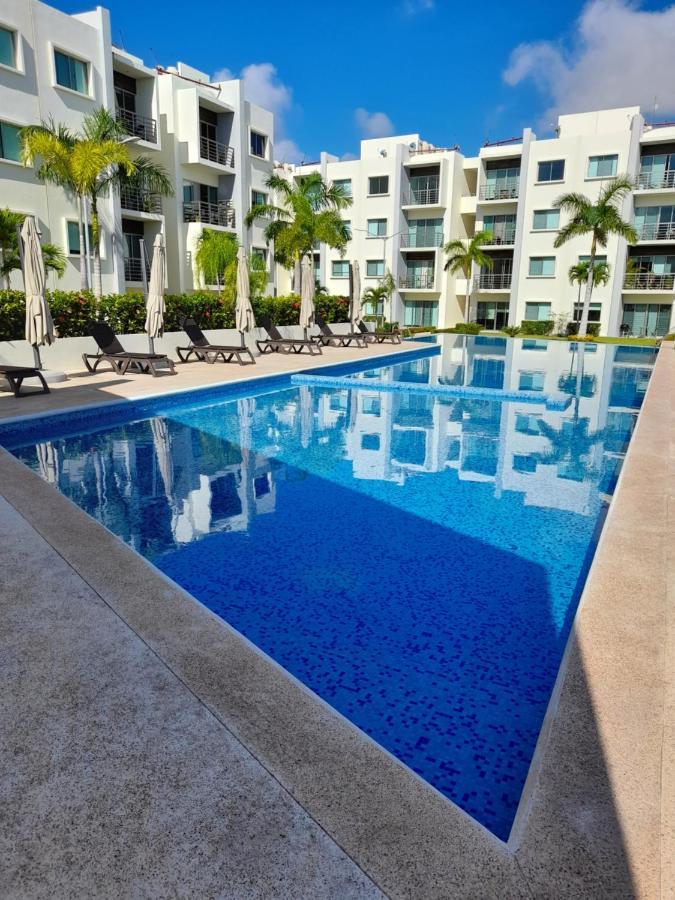 Gorgeous Apartment Hoestel Long Island! Канкун Екстериор снимка