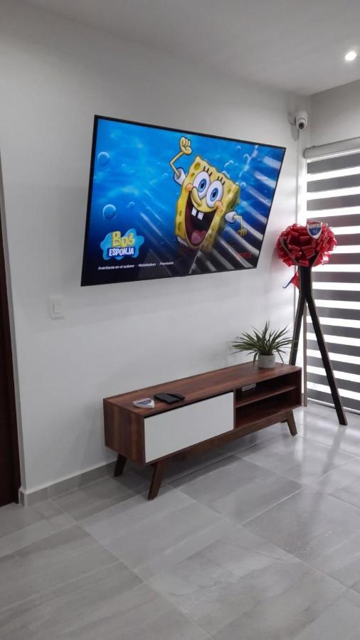 Gorgeous Apartment Hoestel Long Island! Канкун Екстериор снимка